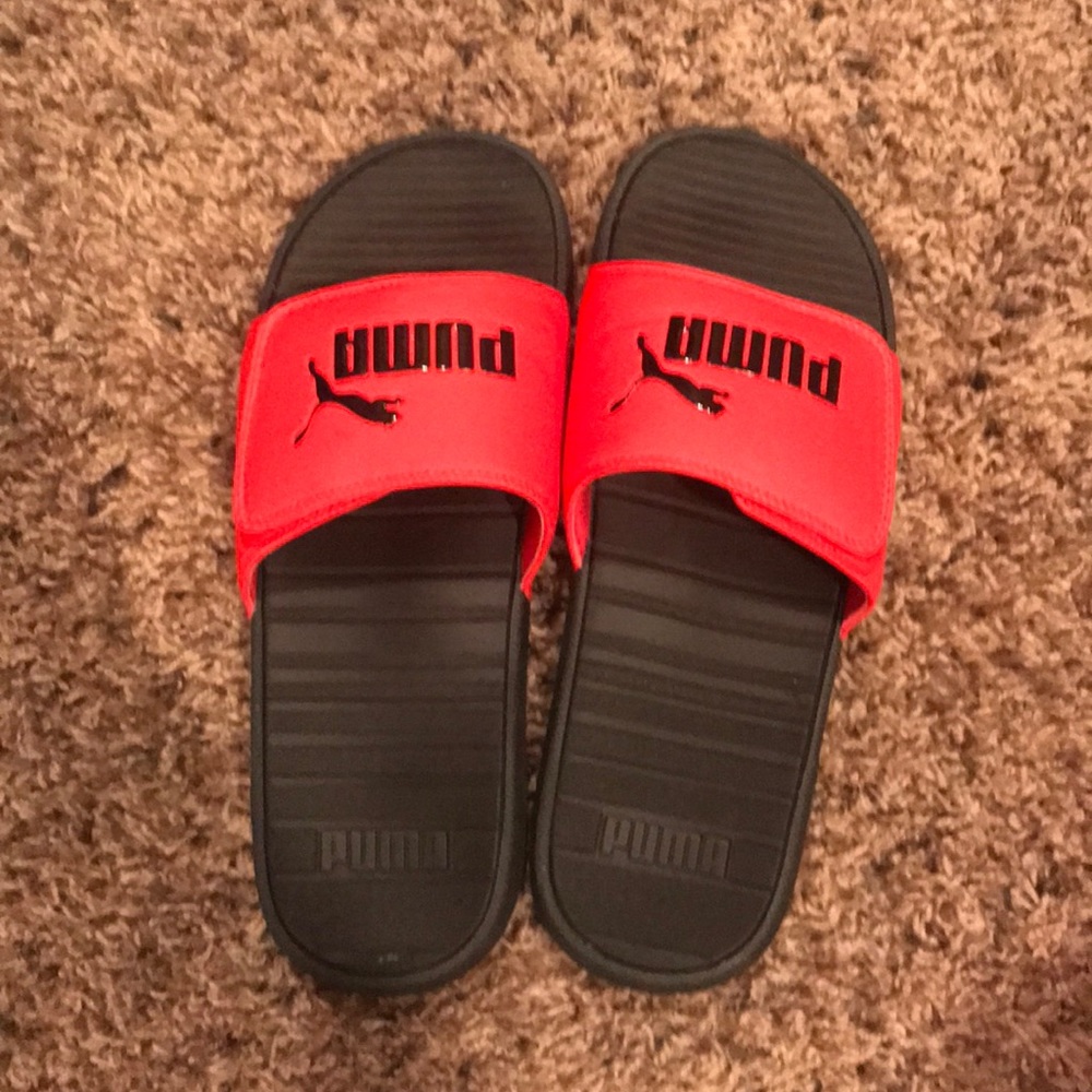 PUMA SLIDES